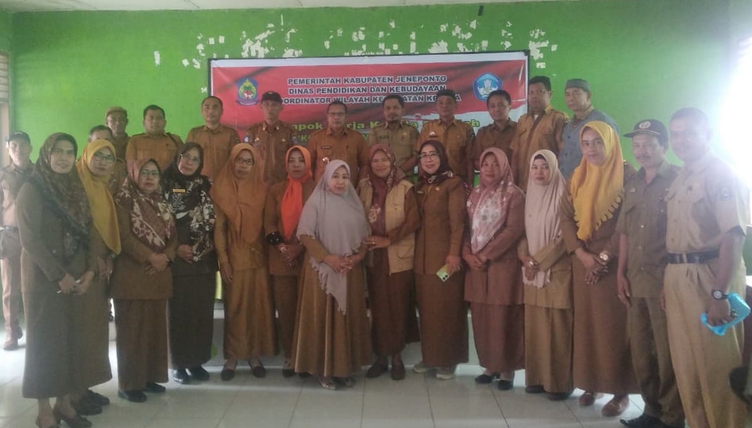 Inspektorat Jeneponto Tekankan Transparansi BOS di Kecamatan Kelara