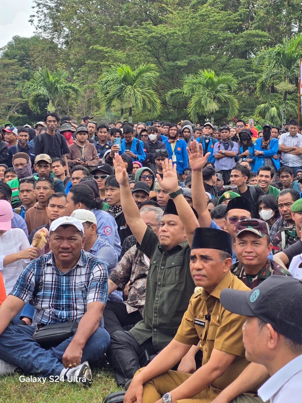 Ketua DPRD Sulteng Apresiasi Unjuk Rasa Damai, Dinilai Piawai Bangun Komunikasi