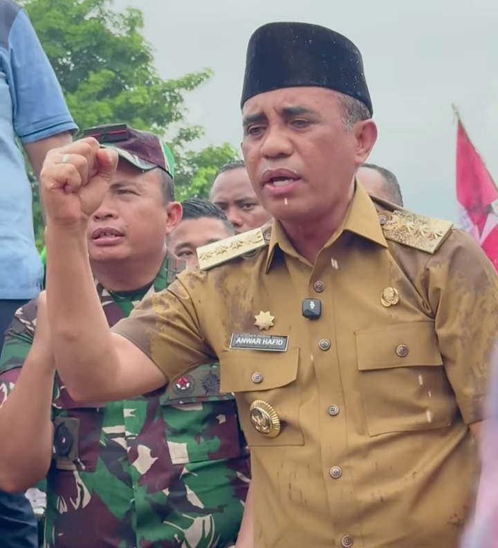 GUBERNUR SULTENG TURUN KE JALAN: KOMITMEN BERSAMA RIBUAN MASSA BERANTAS TAMBANG ILEGAL