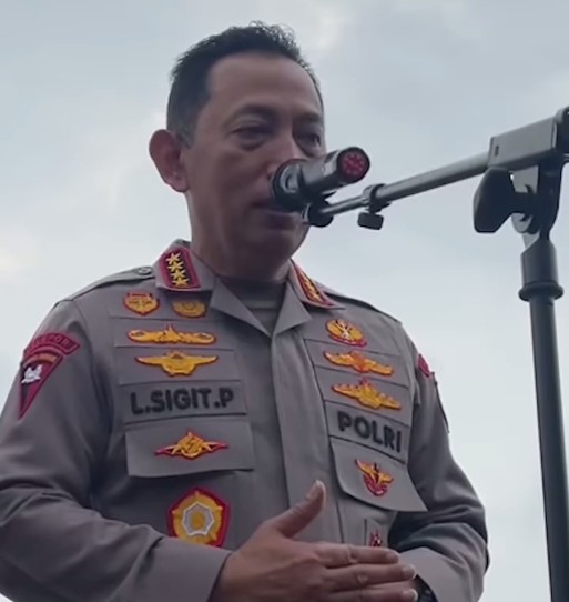 Desakan Mundur Kapolri Jenderal Listyo Sigit Tegas: “Saya Prajurit, Selalu Siap”