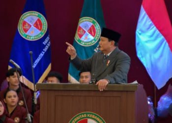 PRESIDEN RI MERANGKAP KETUA YAYASAN UNIVERSITAS KEBANGSAAN, PUBLIK PERTANYAKAN ETIKA JABATAN