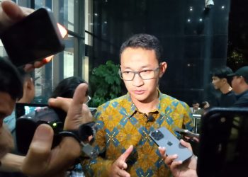 KPK TANGKAP GUBERNUR RIAU DAN PEJABAT PUPR DALAM OTT PROYEK INFRASTRUKTUR