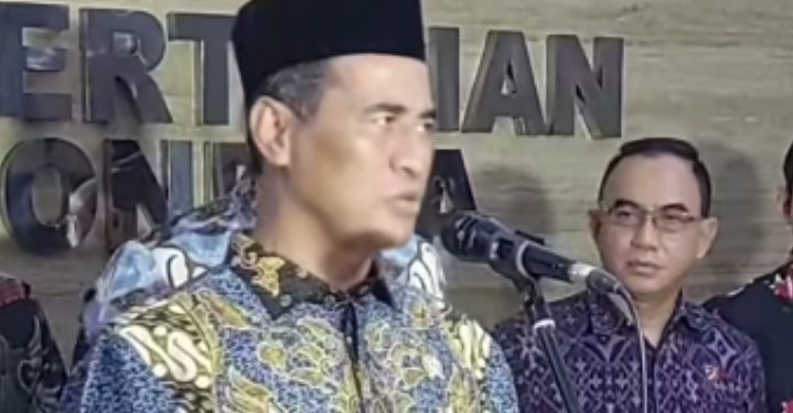 MENTAN PECAT OKNUM PEMERAS PETANI