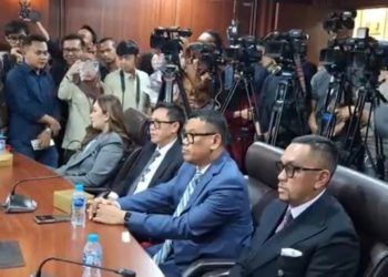 MKD DPR RI JATUHKAN SANKSI NONAKTIF 6 BULAN KEPADA AHMAD SAHRONI