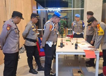 POLRES MAROS PERKETAT PENGAMANAN NATARU 2025 DI BANDARA SULTAN HASANUDDIN