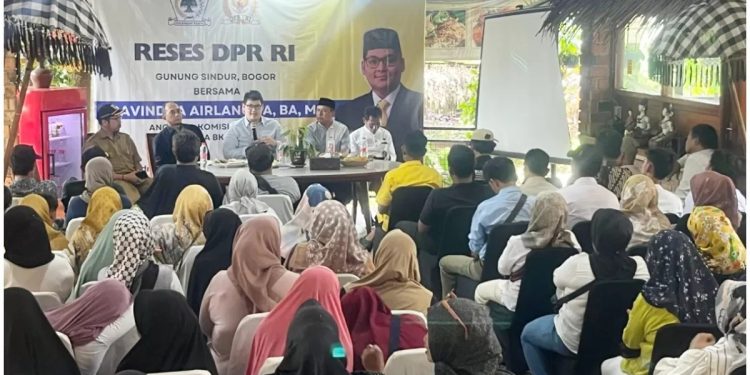 RAVINDRA AIRLANGGA GELAR CEK KESEHATAN GRATIS SAAT RESES DI BOGOR
