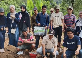 KADES BONTOMANURUNG RESMI LETAKKAN BATU PERTAMA PEMBANGUNAN MASJID AN’NUR KANTISANG