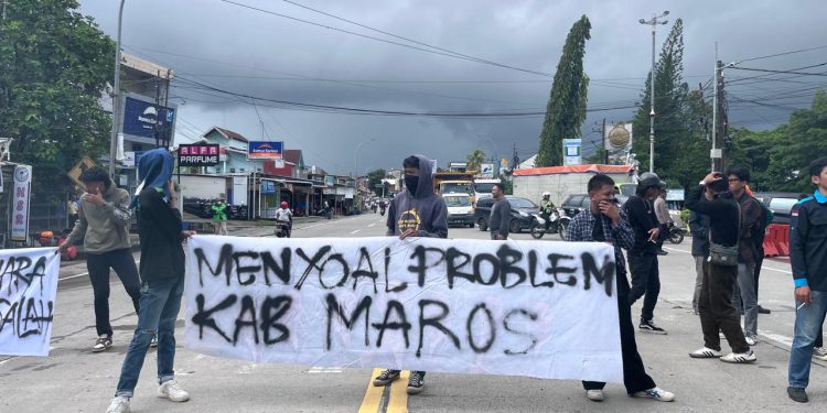 HPPMI MAROS KEPUNG KANTOR BUPATI, BAWA 8 TUNTUTAN KRITIS TERMASUK RAPUHNYA PENEGAKAN HUKUM