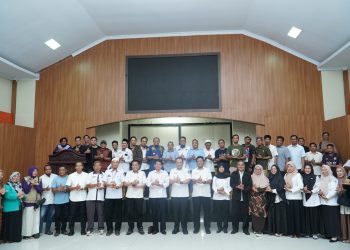 MUETAZIM MANSYUR TEKANKAN DISIPLIN KERJA DAN TRANSPARANSI, ISYARATKAN EVALUASI TEGAS DI INTERNAL KWARCAB MAROS