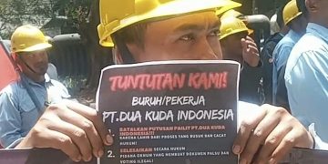 NASIB RIBUAN PEKERJA/BURUH DAN KELUARGANYA TERANCAM PHK MASSAL