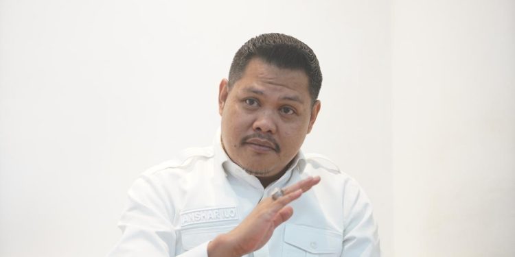 PRABOWO DIMINTA BERSIHKAN ISTANA