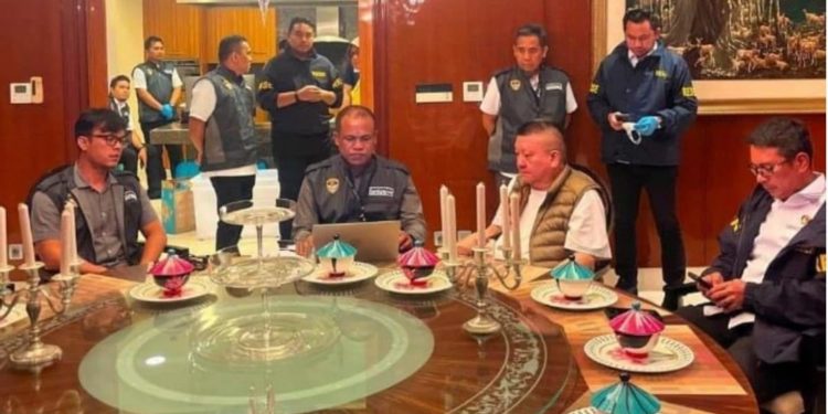BEREDAR FOTO PEMERIKSAAN TAN KIAN, POLRI TEGASKAN STATUS MASIH SAKSI DALAM DUGAAN KORUPSI DAN TPPU