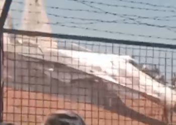 REM BERMASALAH, SUKHOI SU-30 MK2 TNI AU OVERRUN 30 METER SAAT TEST FLIGHT