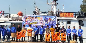 KSOP UTAMA MAKASSAR KAMPANYEKAN KESELAMATAN PELAYARAN, NELAYAN MAROS TERIMA E-PAS KECIL