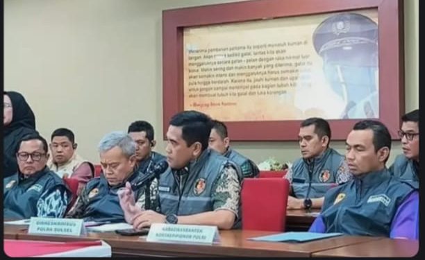 KASUS PERIZINAN BERUJUNG TERSANGKA, BUPATI GOWA DIPERIKSA KORTASTIPIDKOR