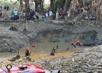 EMPAT HARI DICARI, DIKA BELUM DITEMUKAN: WARGA GELAR DOA, TIM SAR TERUS KURAS KOLAM